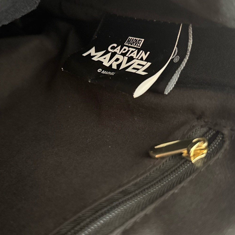 Marvel Captain Marvel Mini Backpack. - image 8